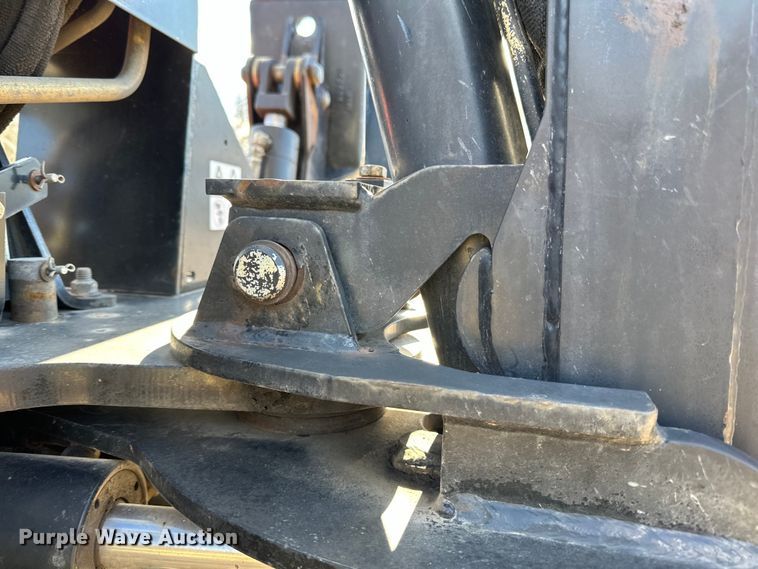 image for item DQ0820 2013 Toro  RT600 cable plow