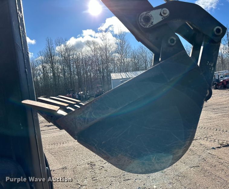 image for item DQ0820 2013 Toro  RT600 cable plow