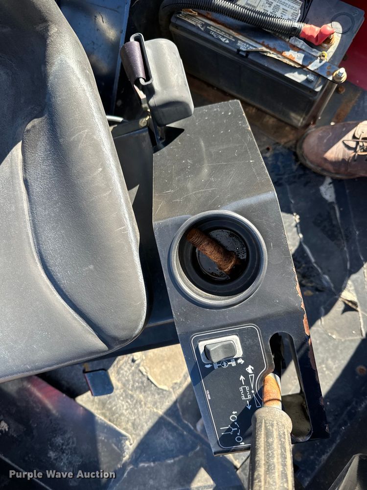 image for item DQ0820 2013 Toro  RT600 cable plow