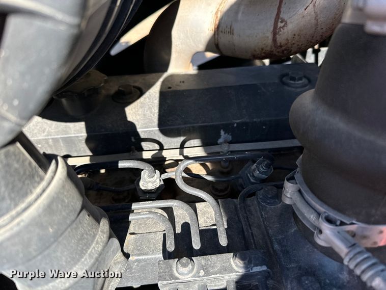 image for item DQ0820 2013 Toro  RT600 cable plow