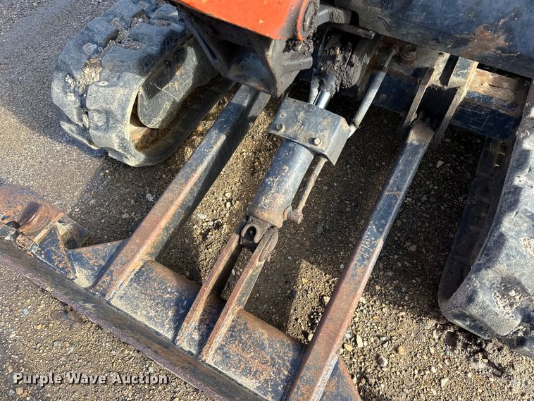 image for item DQ0821 2014 Kubota   U17 mini excavator