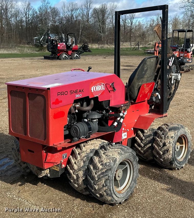 image for item DQ0822 2014 Toro  Pro sneak 360 cable plow