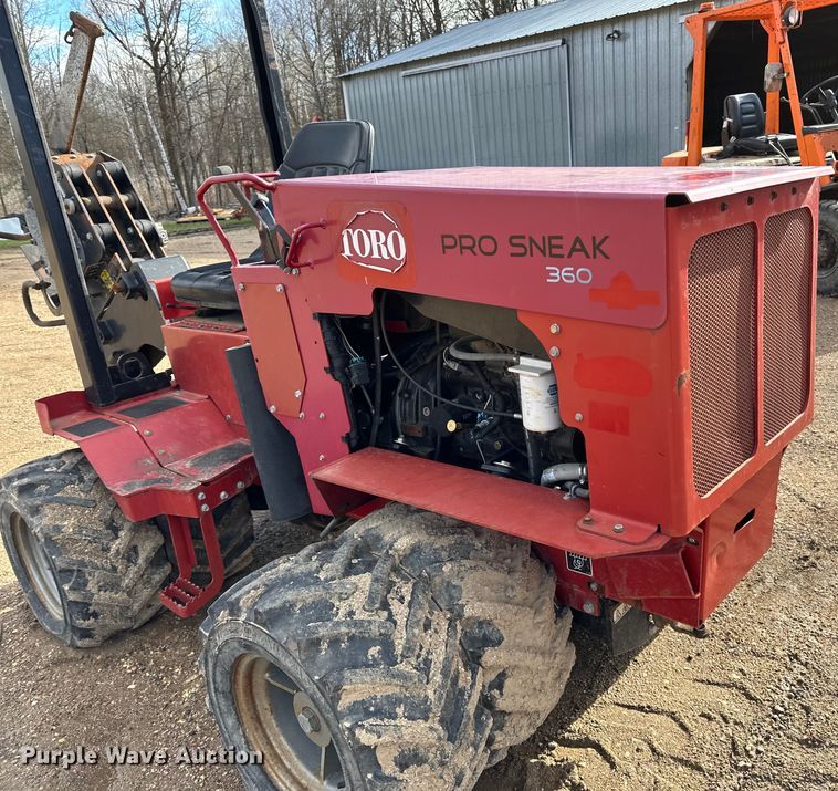 image for item DQ0822 2014 Toro  Pro sneak 360 cable plow