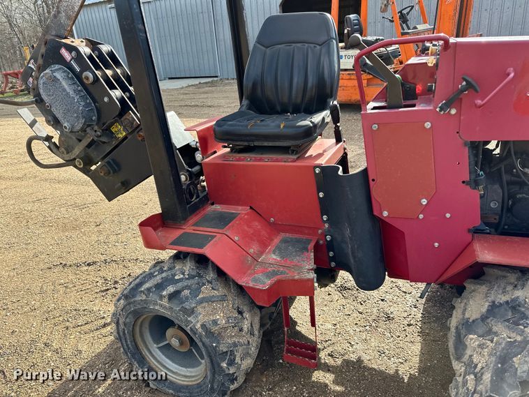 image for item DQ0822 2014 Toro  Pro sneak 360 cable plow