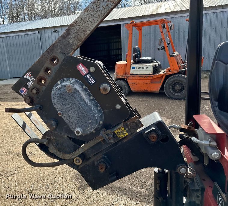 image for item DQ0822 2014 Toro  Pro sneak 360 cable plow