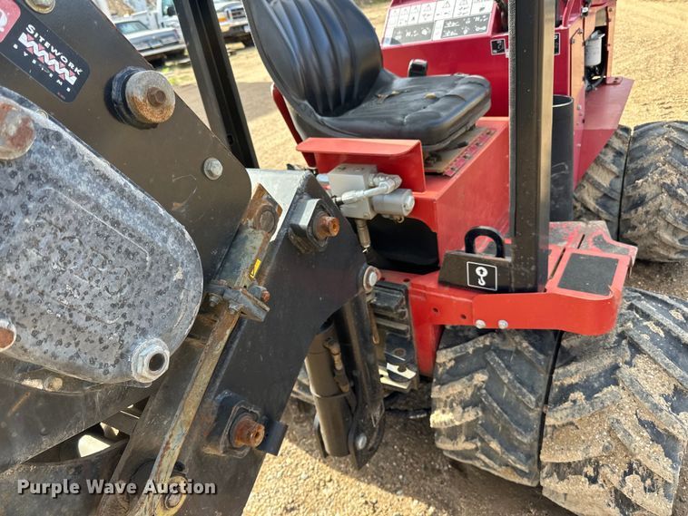 image for item DQ0822 2014 Toro  Pro sneak 360 cable plow