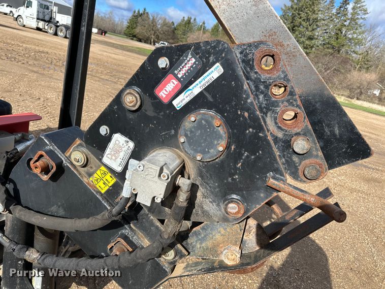 image for item DQ0822 2014 Toro  Pro sneak 360 cable plow