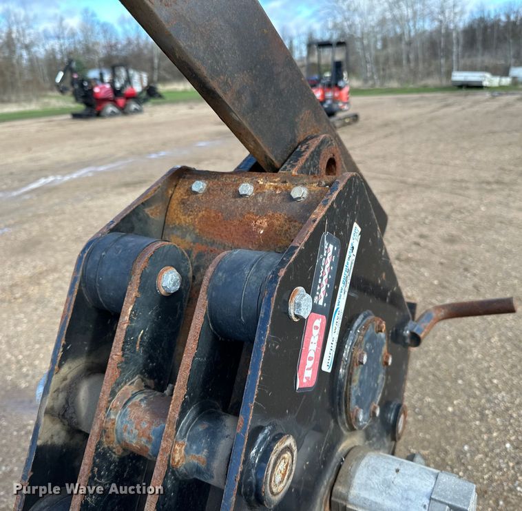 image for item DQ0822 2014 Toro  Pro sneak 360 cable plow