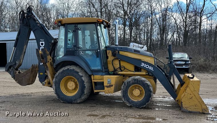 image for item DQ0824 2015 John Deere 310SL backhoe