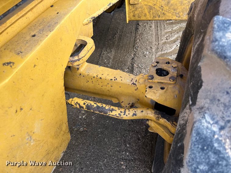 image for item DQ0824 2015 John Deere 310SL backhoe