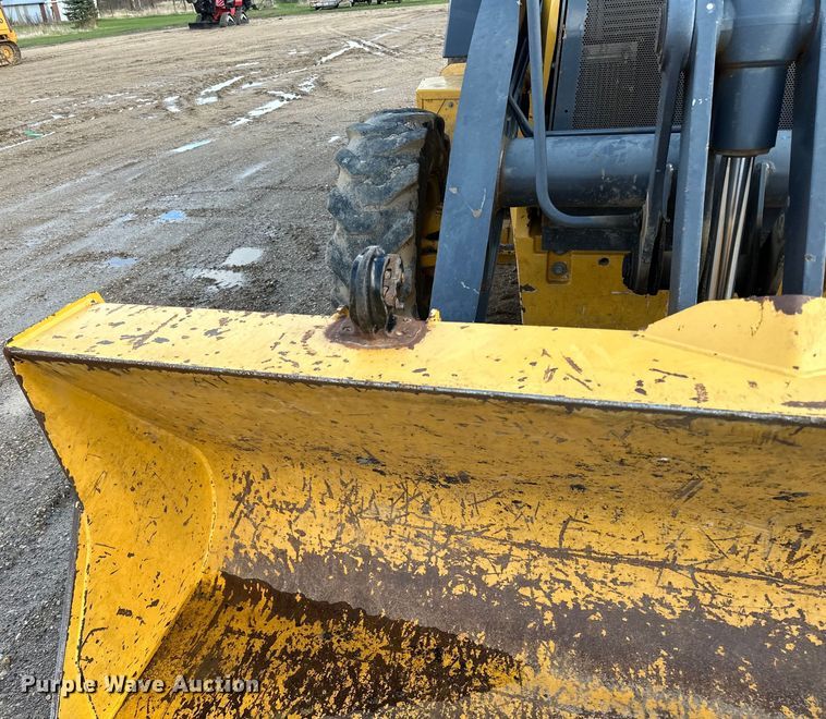 image for item DQ0824 2015 John Deere 310SL backhoe