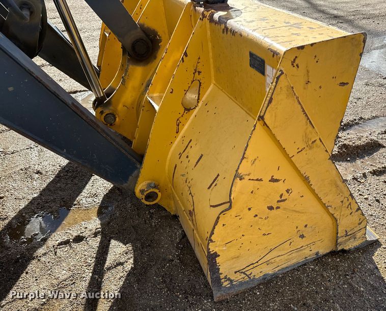 image for item DQ0824 2015 John Deere 310SL backhoe
