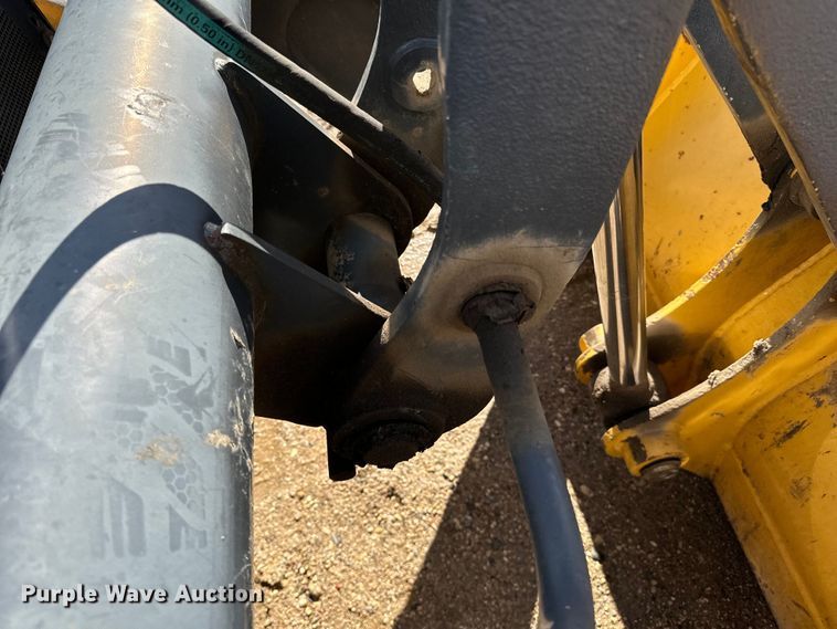 image for item DQ0824 2015 John Deere 310SL backhoe