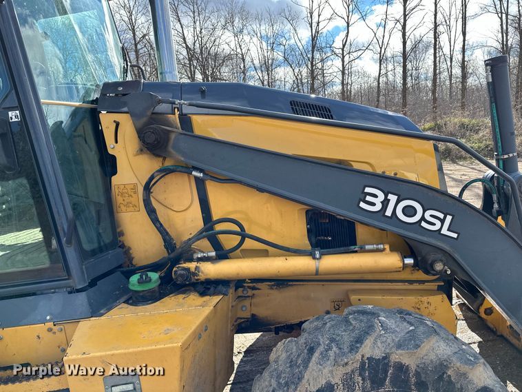 image for item DQ0824 2015 John Deere 310SL backhoe
