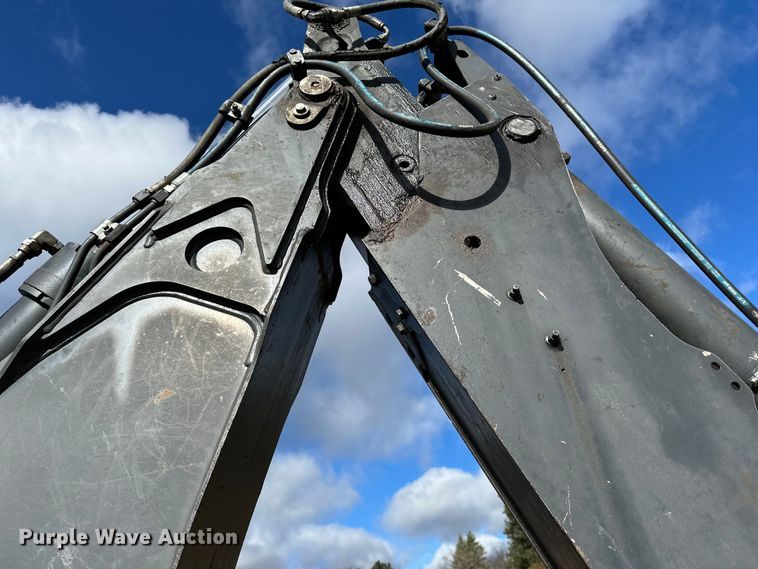 image for item DQ0824 2015 John Deere 310SL backhoe