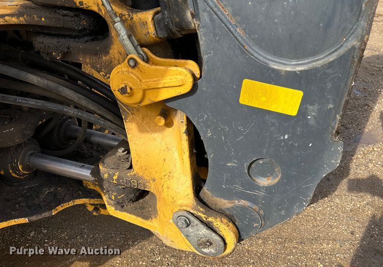image for item DQ0824 2015 John Deere 310SL backhoe