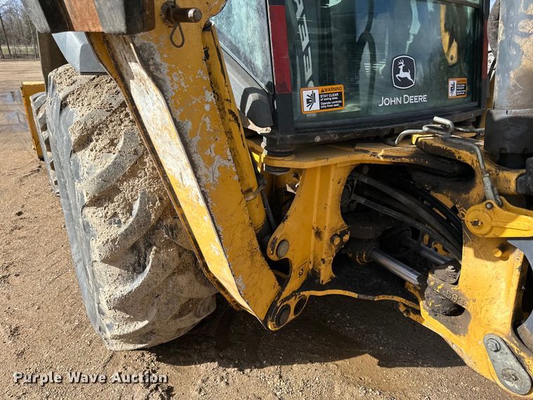 image for item DQ0824 2015 John Deere 310SL backhoe