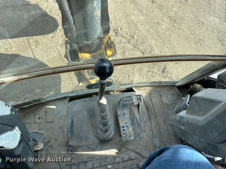 image for item DQ0824 2015 John Deere 310SL backhoe