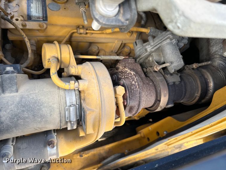 image for item DQ0824 2015 John Deere 310SL backhoe