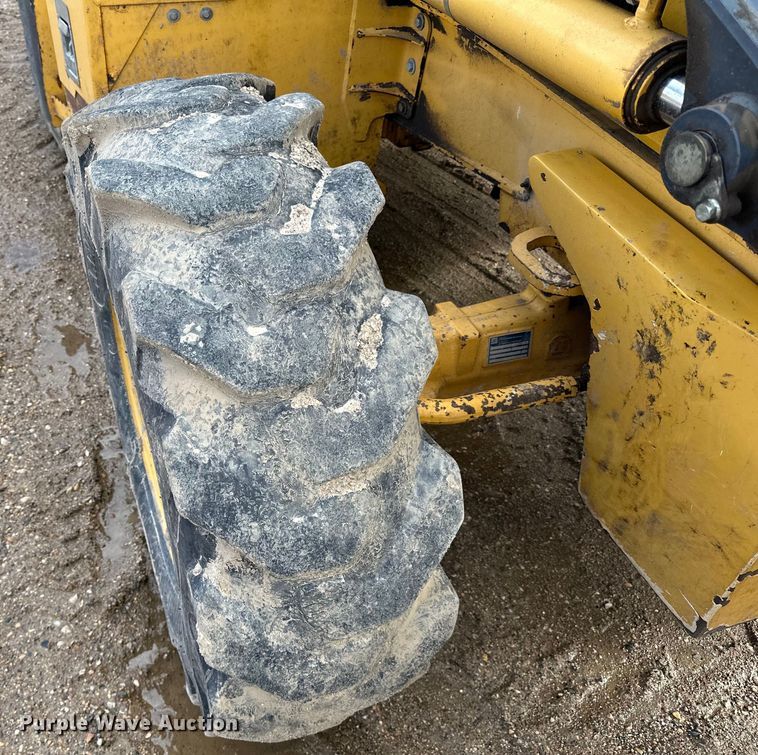 image for item DQ0824 2015 John Deere 310SL backhoe