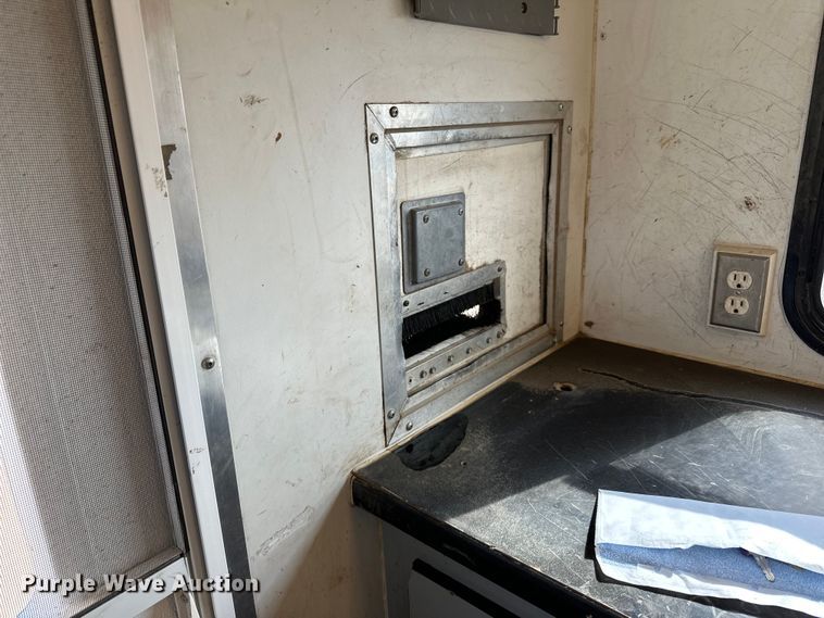 image for item DQ0825 2013 InTech fiber optic splice trailer