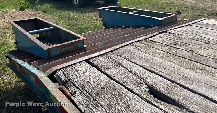 image for item DQ0826 1997 Felling  equipment trailer