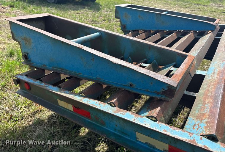 image for item DQ0826 1997 Felling  equipment trailer