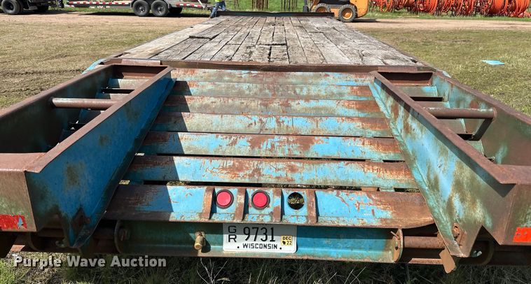 image for item DQ0826 1997 Felling  equipment trailer