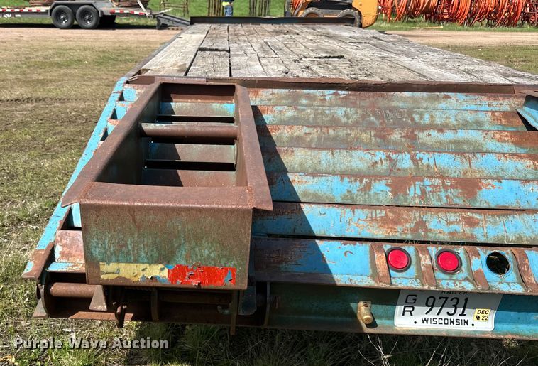 image for item DQ0826 1997 Felling  equipment trailer