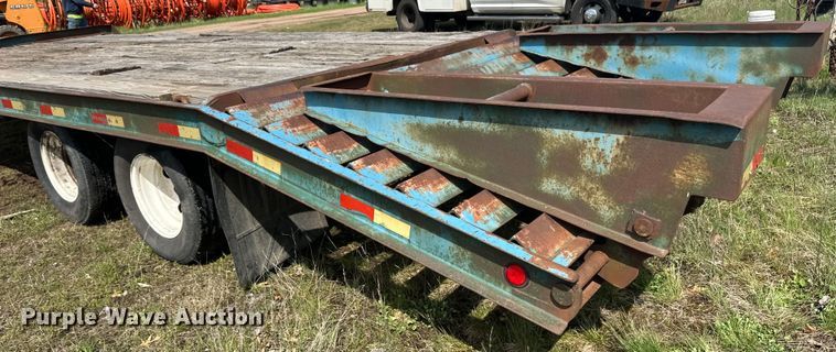image for item DQ0826 1997 Felling  equipment trailer