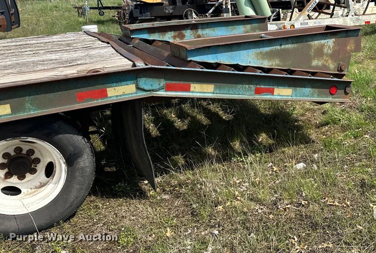 image for item DQ0826 1997 Felling  equipment trailer