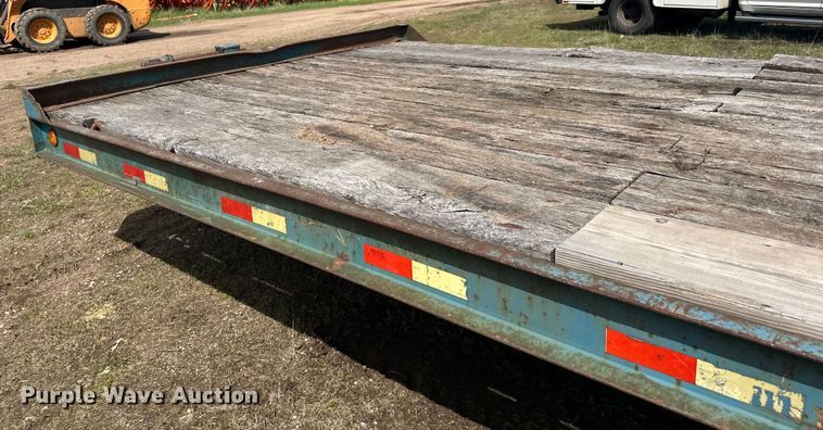 image for item DQ0826 1997 Felling  equipment trailer
