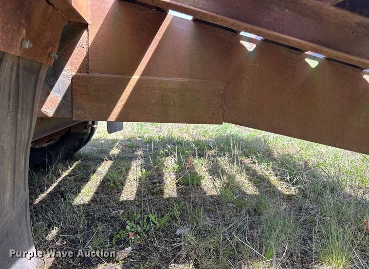 image for item DQ0826 1997 Felling  equipment trailer