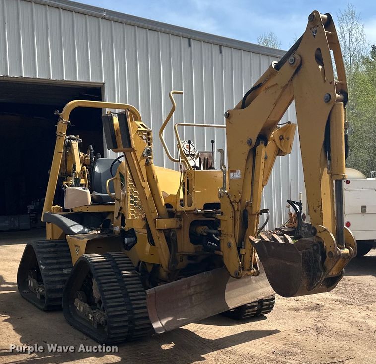 image for item DQ0827 2011 Vermeer  RTX750 cable plow