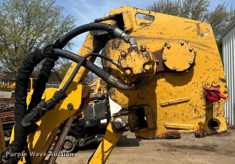 image for item DQ0827 2011 Vermeer  RTX750 cable plow