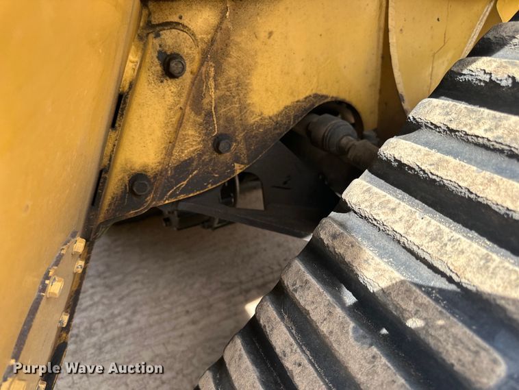 image for item DQ0827 2011 Vermeer  RTX750 cable plow