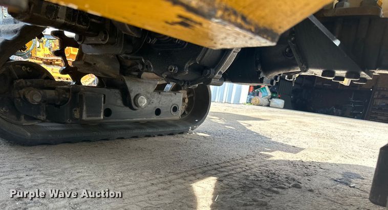 image for item DQ0827 2011 Vermeer  RTX750 cable plow