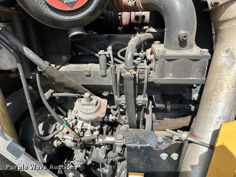 image for item DQ0827 2011 Vermeer  RTX750 cable plow