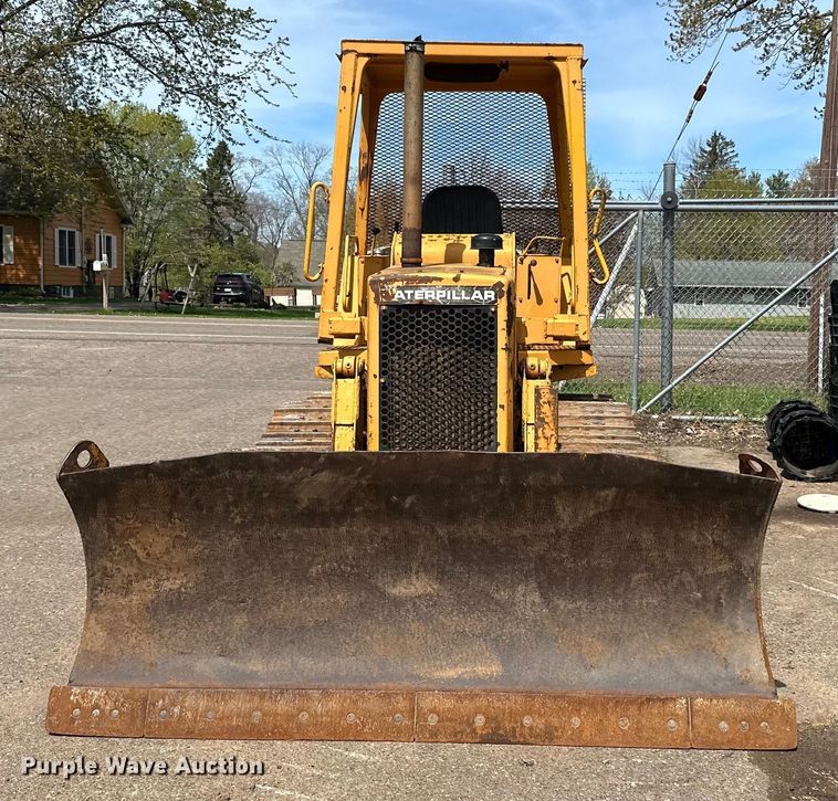 image for item DQ0829 1988 Caterpillar  D4B dozer