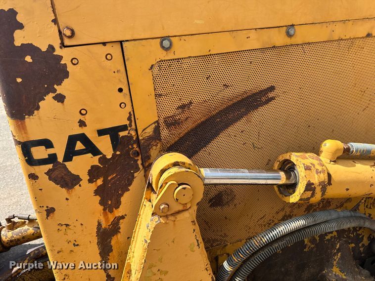 image for item DQ0829 1988 Caterpillar  D4B dozer