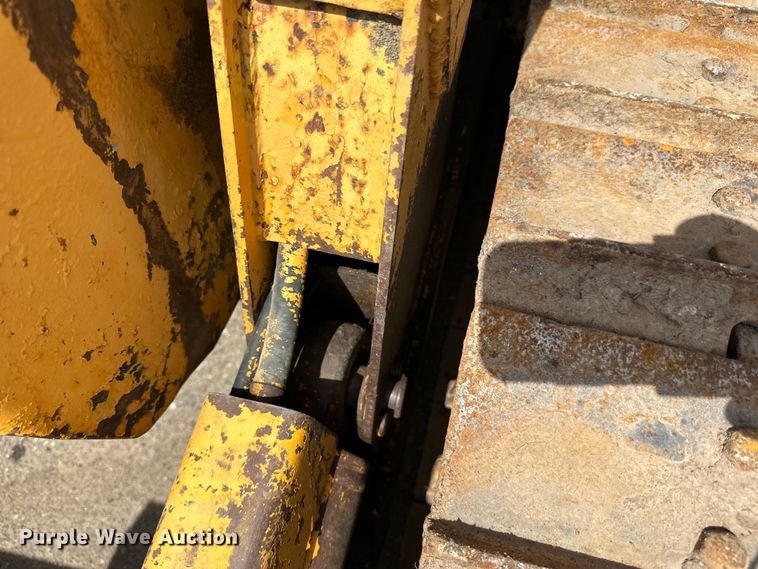 image for item DQ0829 1988 Caterpillar  D4B dozer