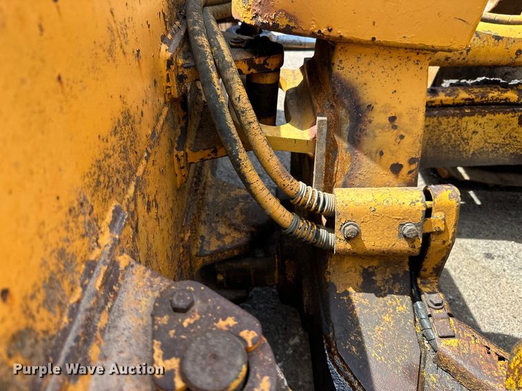 image for item DQ0829 1988 Caterpillar  D4B dozer