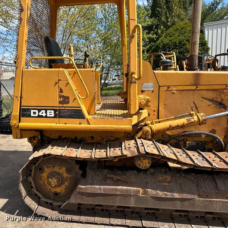 image for item DQ0829 1988 Caterpillar  D4B dozer