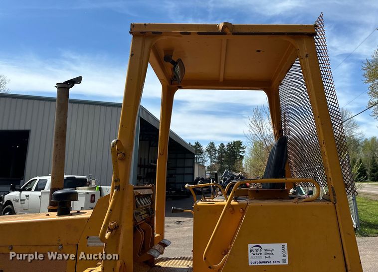 image for item DQ0829 1988 Caterpillar  D4B dozer