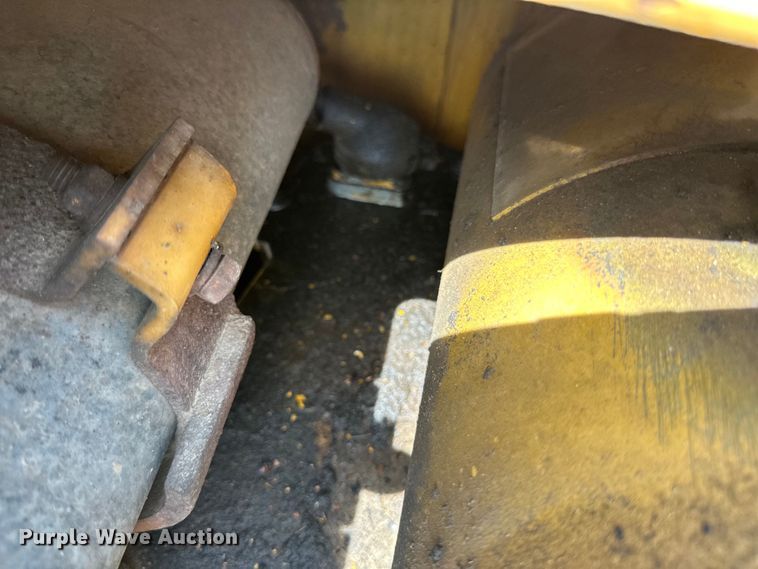 image for item DQ0829 1988 Caterpillar  D4B dozer