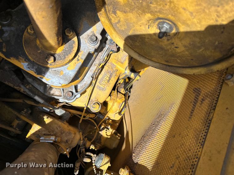 image for item DQ0829 1988 Caterpillar  D4B dozer