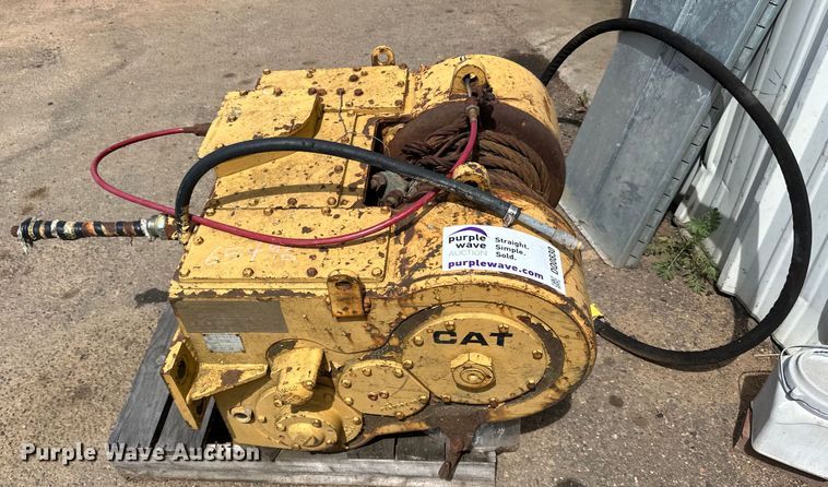 image for item DQ0830 Caterpillar 53  dozer winch