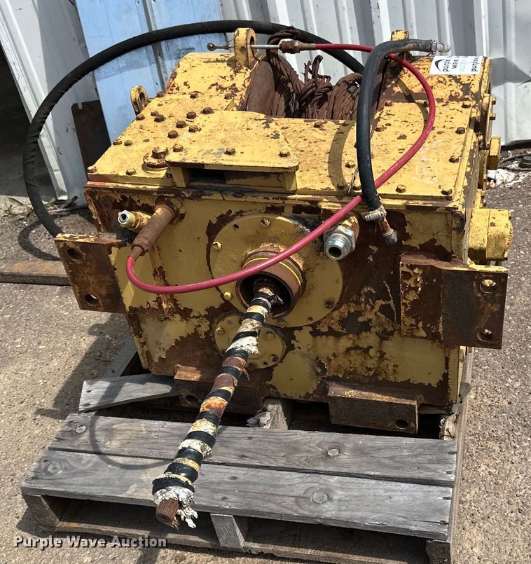 image for item DQ0830 Caterpillar 53  dozer winch