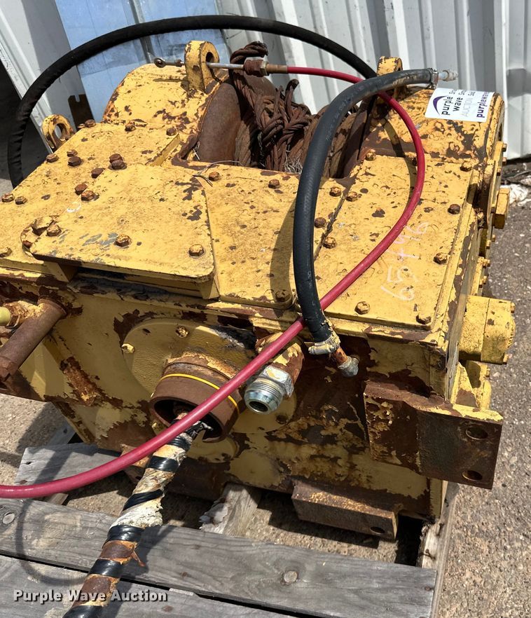 image for item DQ0830 Caterpillar 53  dozer winch