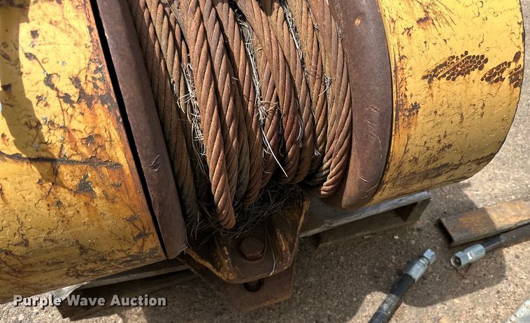 image for item DQ0830 Caterpillar 53  dozer winch